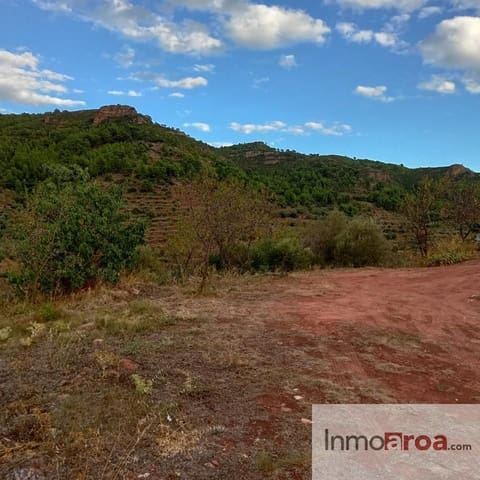 Ubebygd land til salgs i Gatova - € 16 500 (Ref: 9208961)