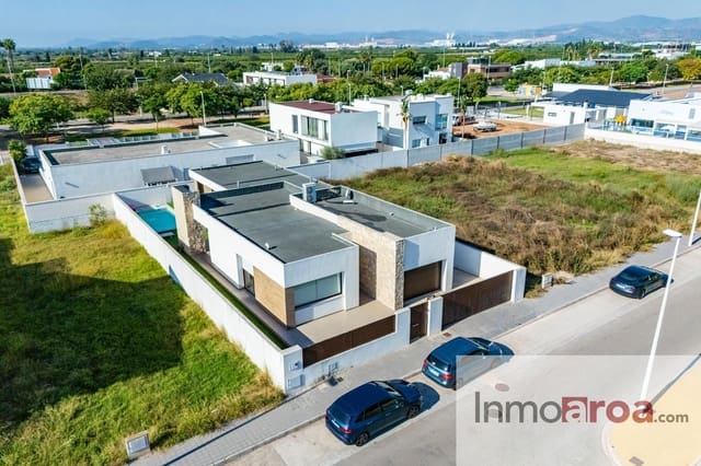 5 soveværelse Villa til salg i Moncofa med swimmingpool garage - € 649.000 (Ref: 9250649)