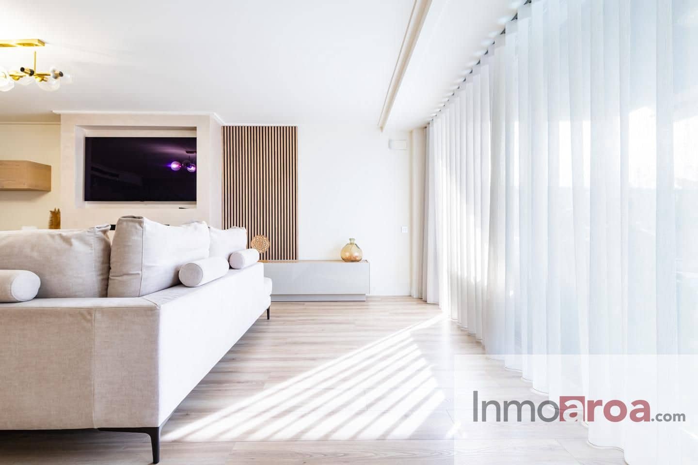 5 soveværelse Villa til salg i Castello de la Plana med swimmingpool garage - € 675.000 (Ref: 9329815)