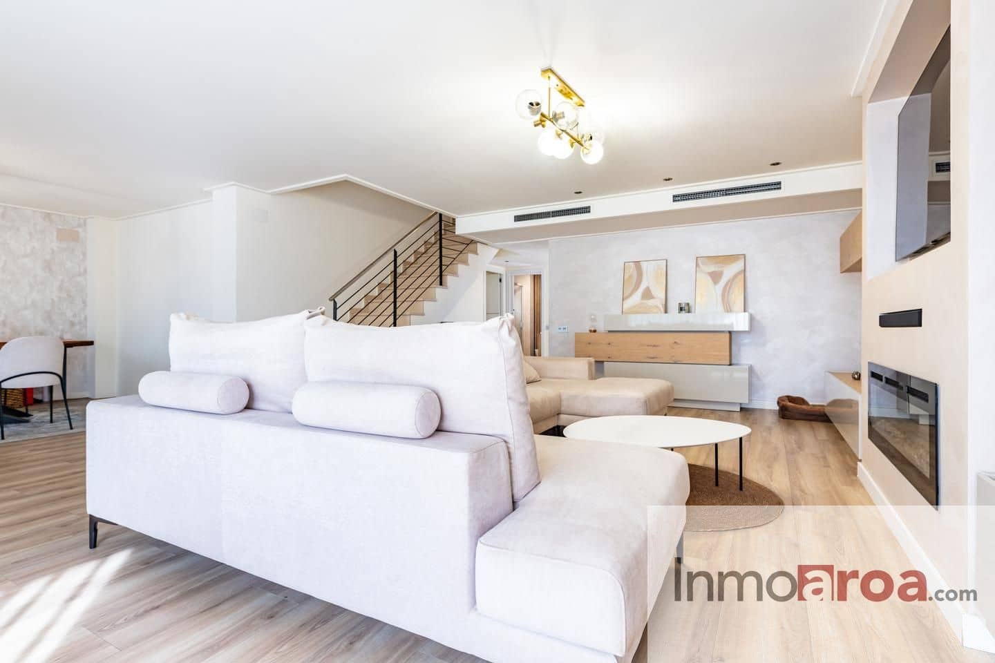 5 soveværelse Villa til salg i Castello de la Plana med swimmingpool garage - € 675.000 (Ref: 9329815)