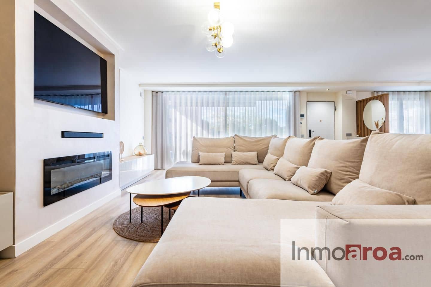 5 soveværelse Villa til salg i Castello de la Plana med swimmingpool garage - € 675.000 (Ref: 9329815)