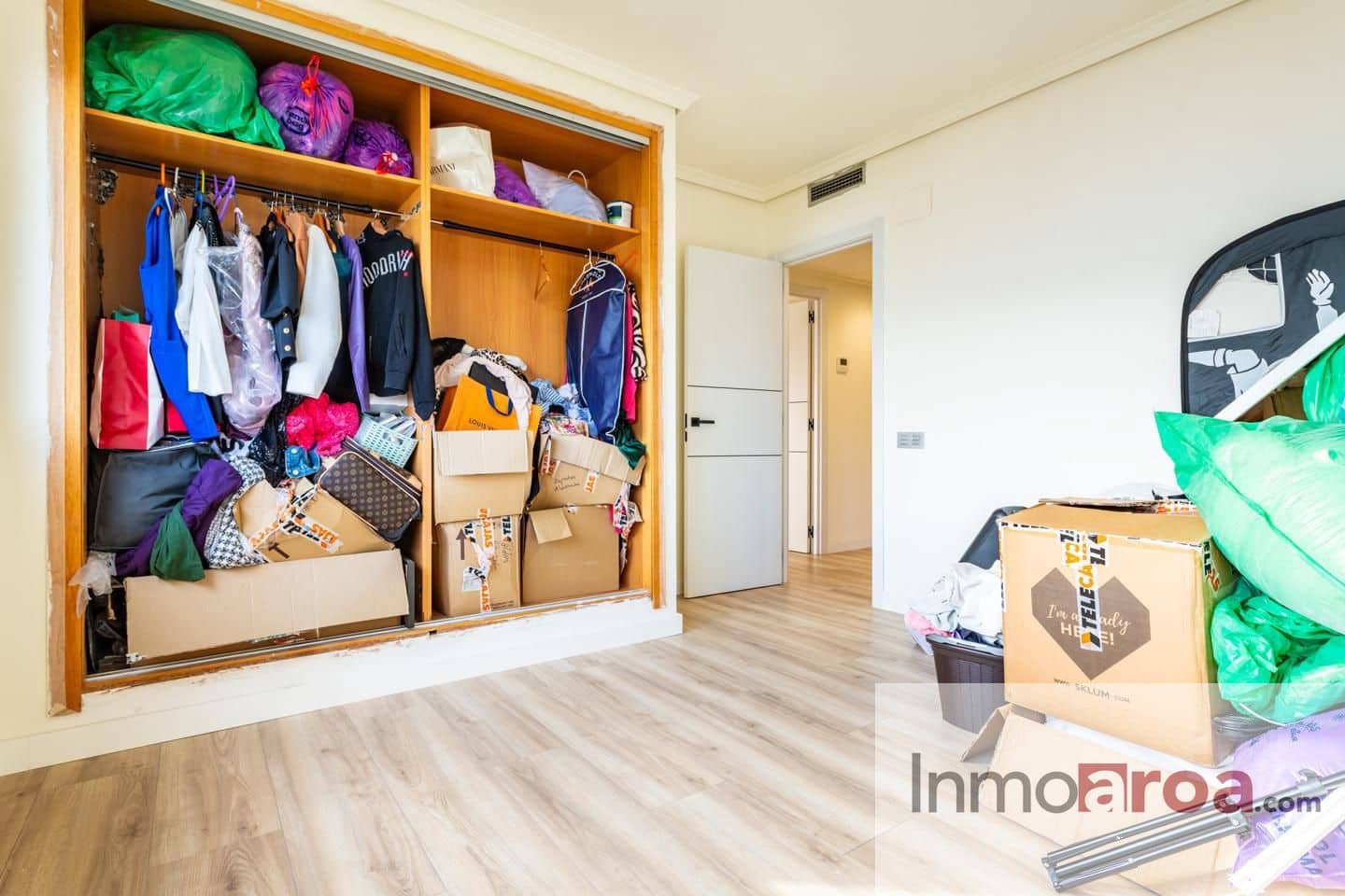 5 soveværelse Villa til salg i Castello de la Plana med swimmingpool garage - € 675.000 (Ref: 9329815)