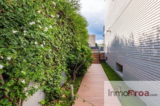 5 soveværelse Villa til salg i Norte, Castelló de la Plana med swimmingpool garage - € 675.000 (Ref: 9329815)