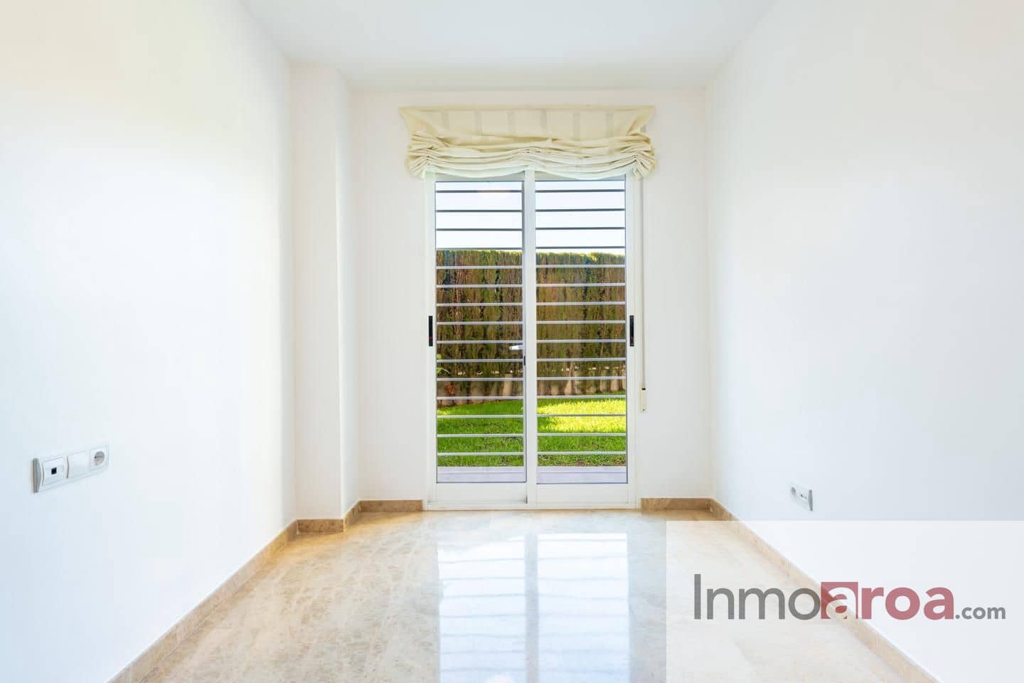 3 makuuhuone Asunto vuokrattavana paikassa Paterna mukana uima-altaan 
autotalli - 2 000 € (Ref: 9356840)