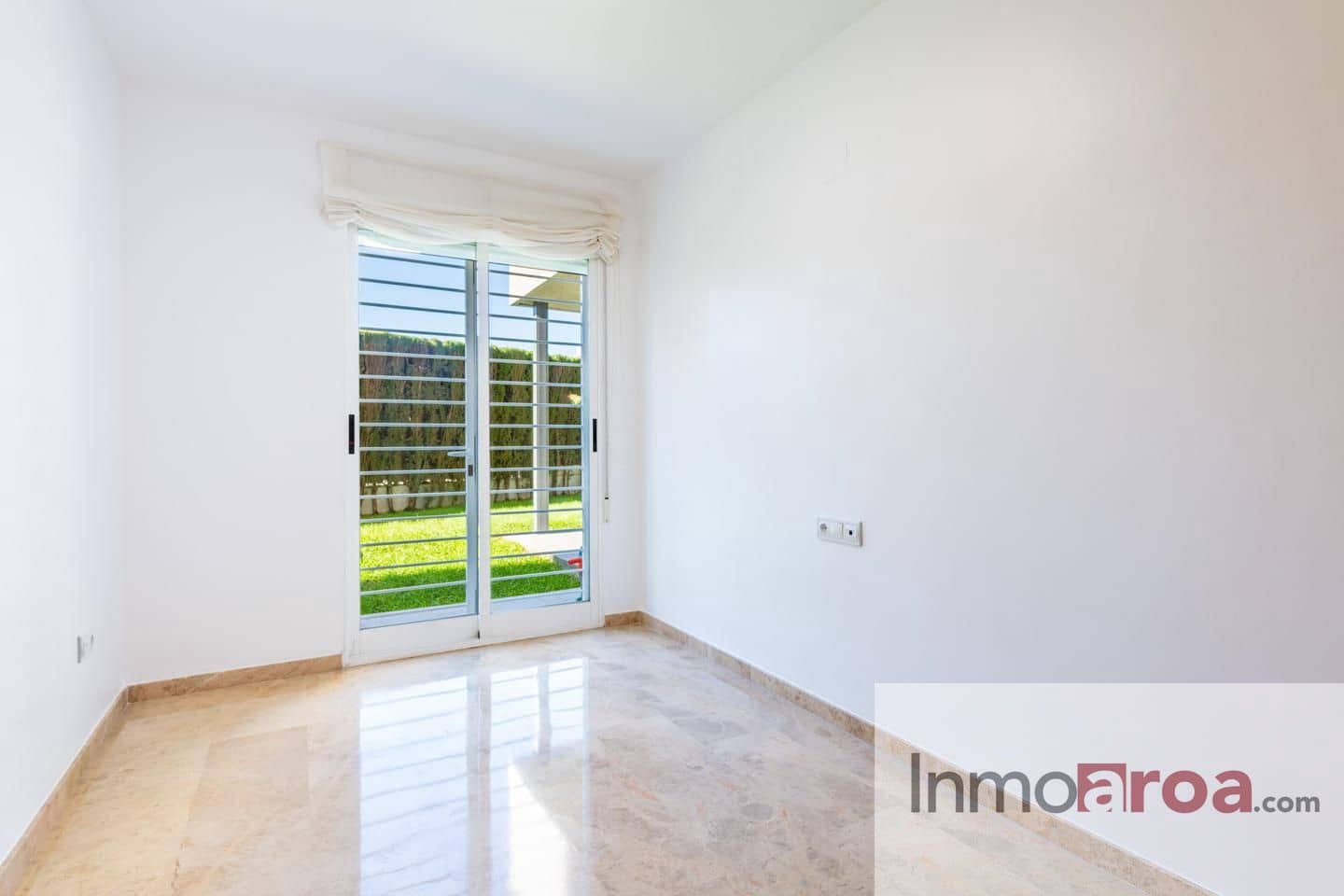 3 makuuhuone Asunto vuokrattavana paikassa Paterna mukana uima-altaan 
autotalli - 2 000 € (Ref: 9356840)