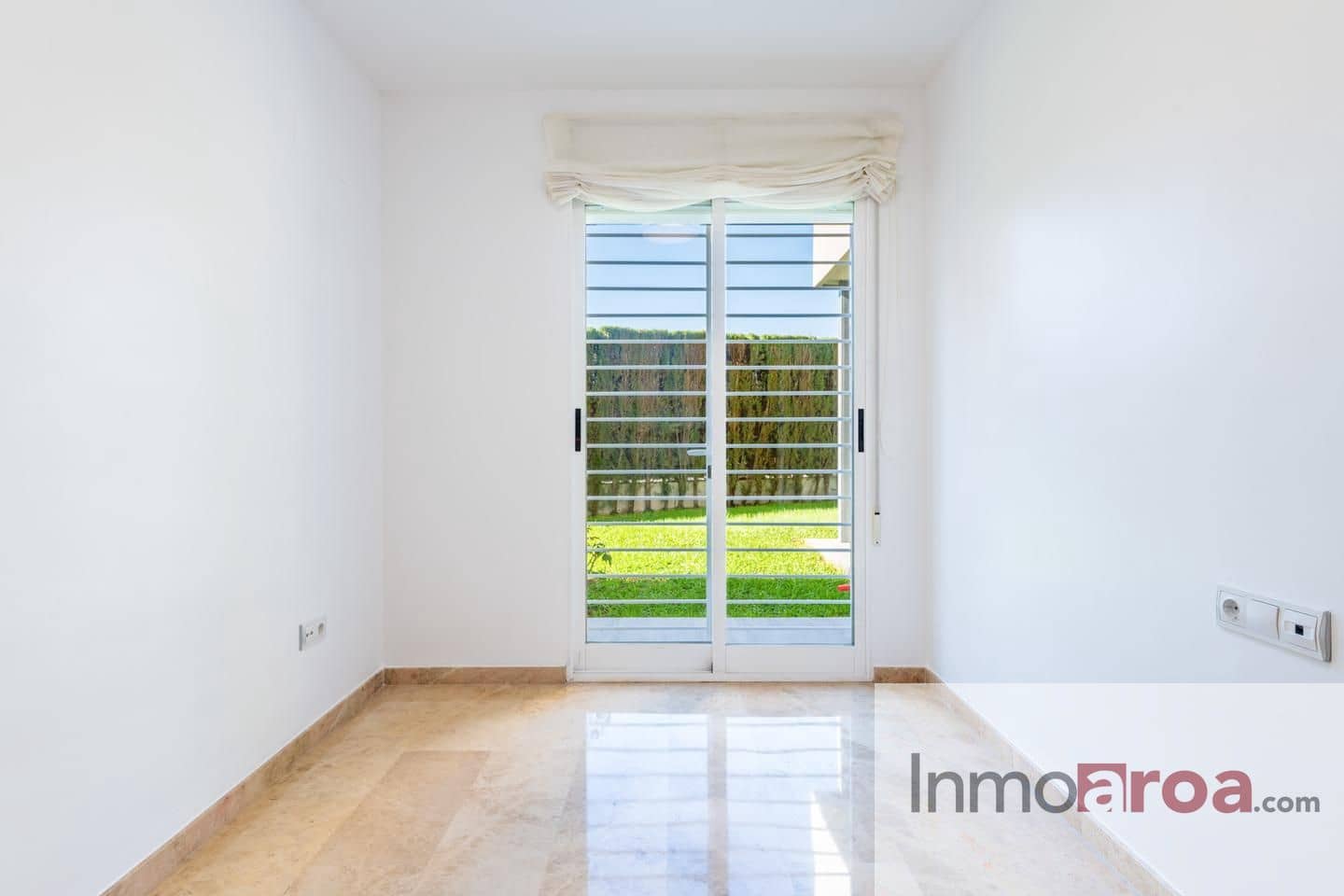 3 makuuhuone Asunto vuokrattavana paikassa Paterna mukana uima-altaan 
autotalli - 2 000 € (Ref: 9356840)