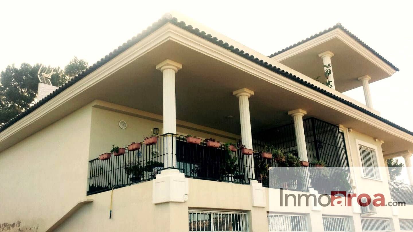 4 soveværelse Villa til salg i Picassent med garage - € 850.000 (Ref: 9397042)