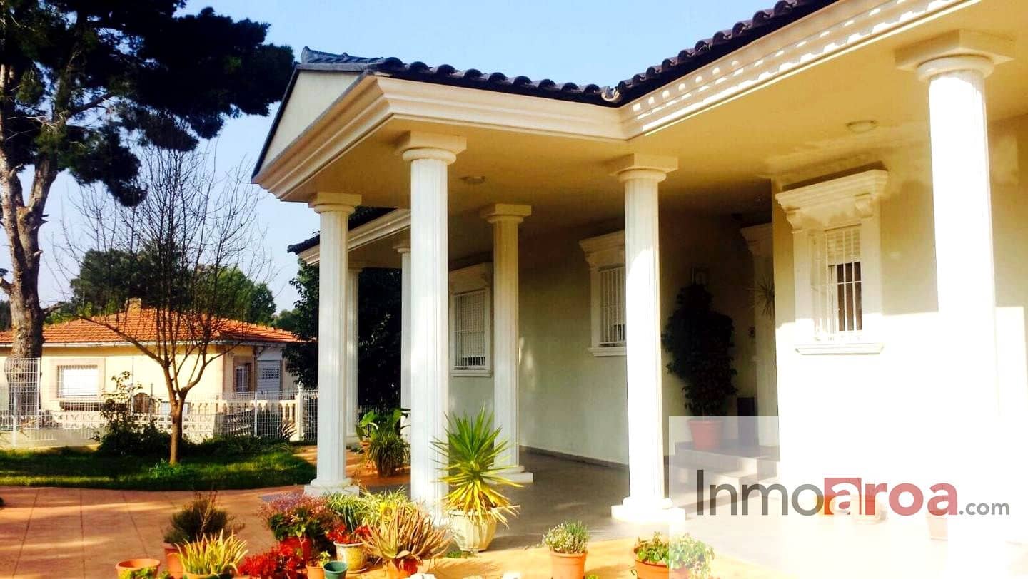 4 soveværelse Villa til salg i Picassent med garage - € 850.000 (Ref: 9397042)