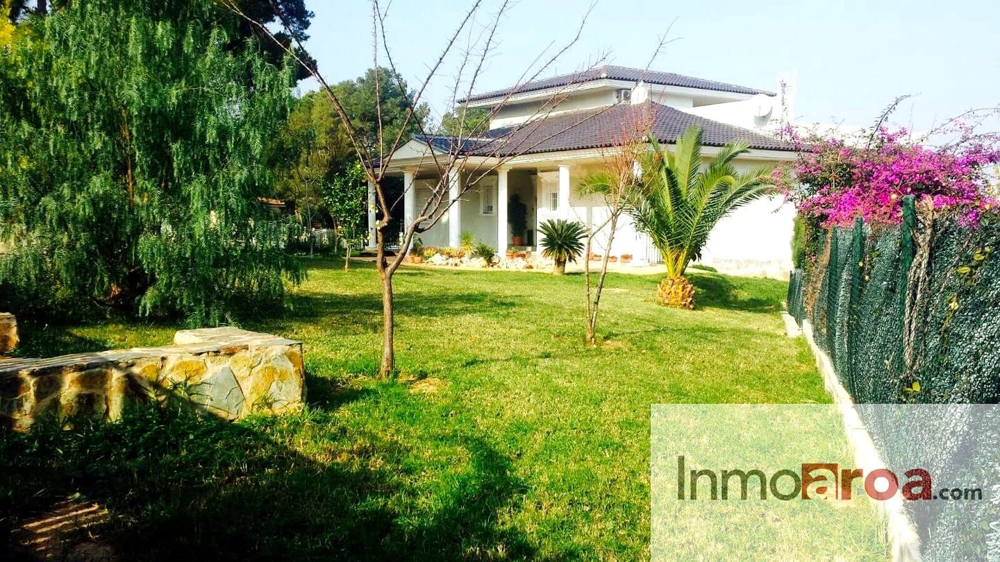 4 soveværelse Villa til salg i Picassent med garage - € 850.000 (Ref: 9397042)