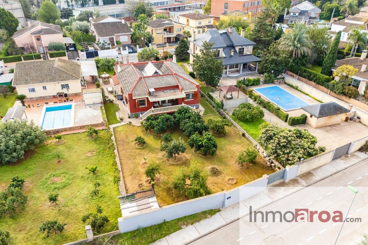 5 soveværelse Villa til salg i L'Eliana med garage - € 690.000 (Ref: 9398891)