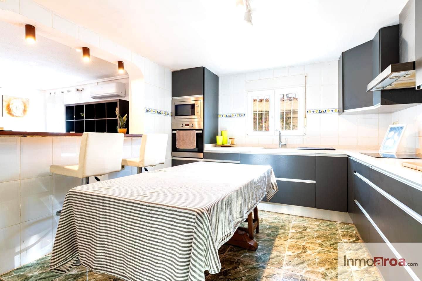 4 bedroom Villa for sale in Betera with pool - € 399,000 (Ref: 9409992)