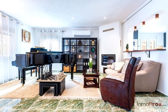 4 makuuhuone Huvila myytävänä paikassa Bétera mukana uima-altaan - 399 000 € (Ref: 9409992)