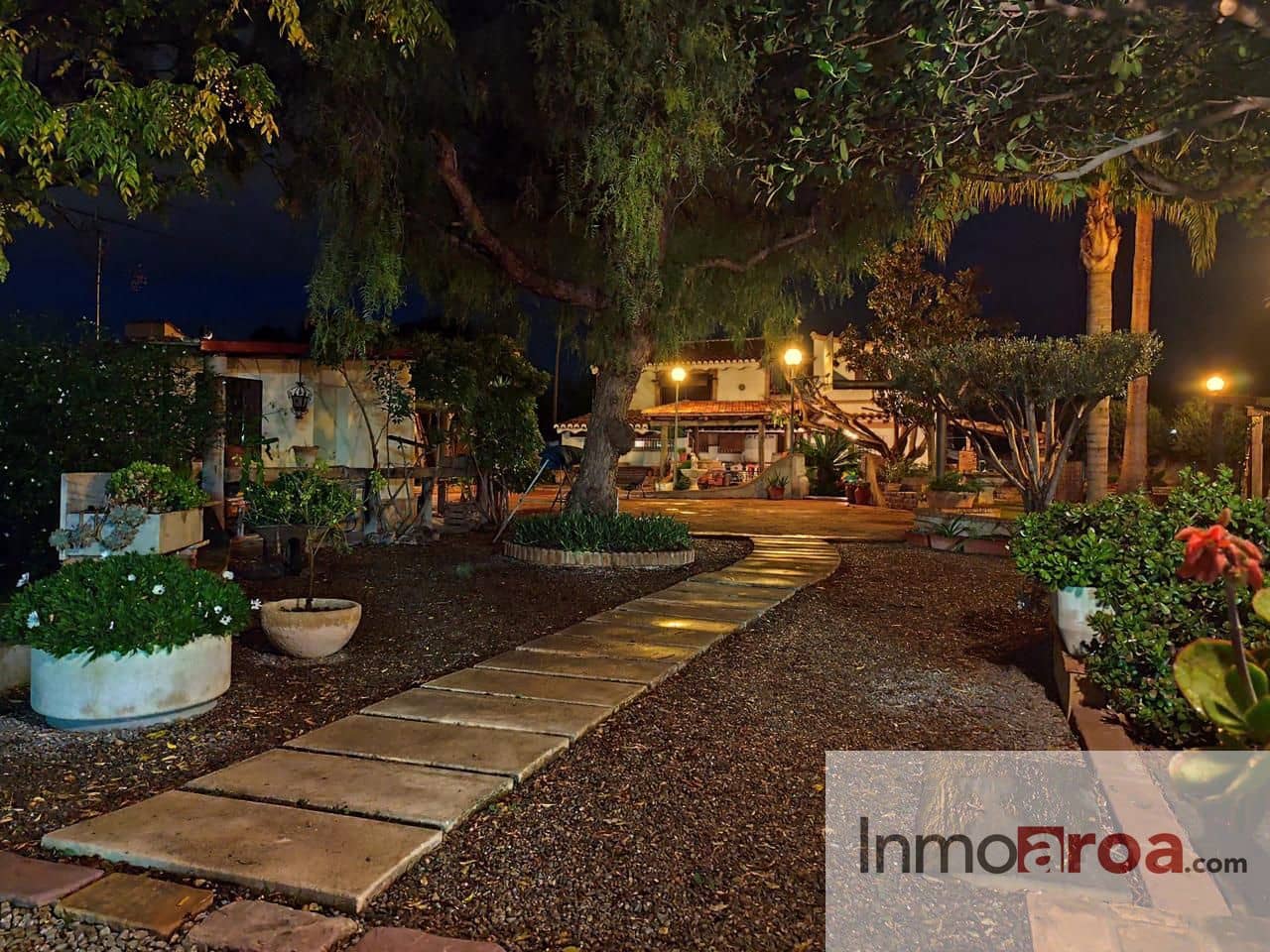 3 makuuhuone Huvila myytävänä paikassa Betera mukana uima-altaan 
autotalli - 389 000 € (Ref: 9413523)