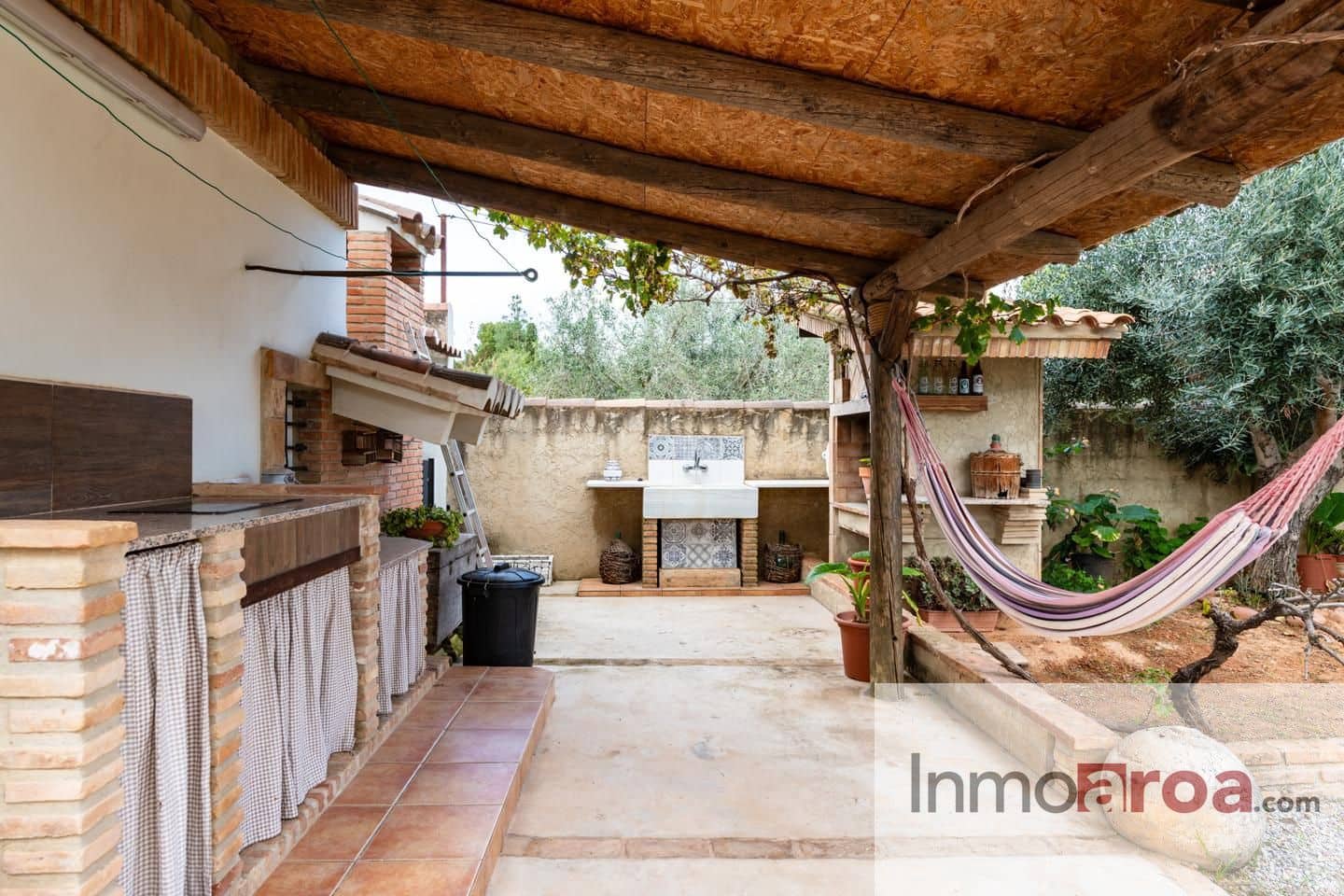 3 makuuhuone Huvila myytävänä paikassa Betera mukana uima-altaan 
autotalli - 389 000 € (Ref: 9413523)