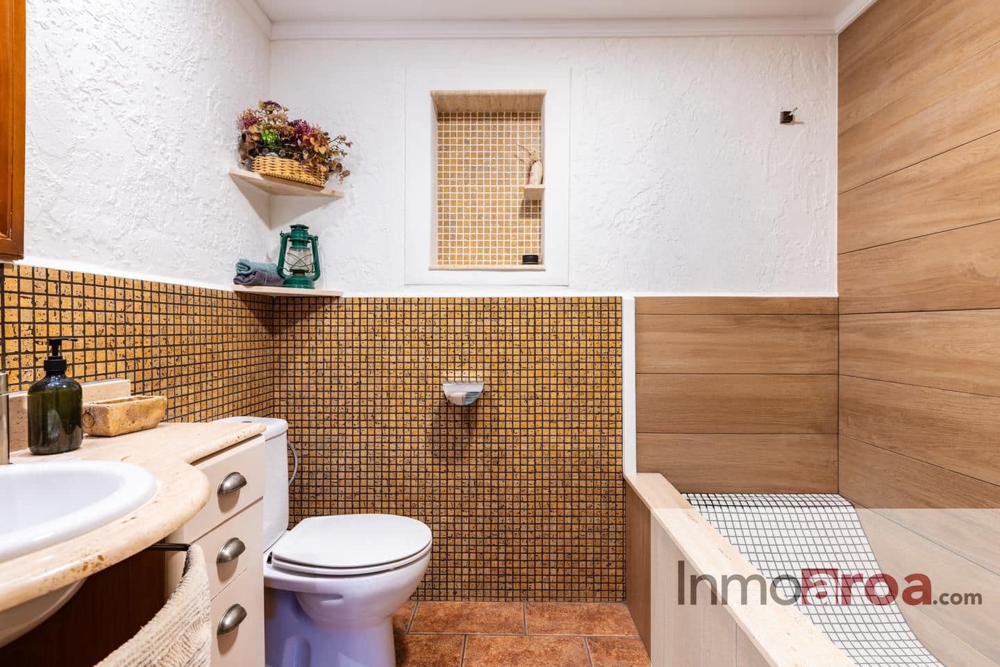 3 makuuhuone Huvila myytävänä paikassa Betera mukana uima-altaan 
autotalli - 389 000 € (Ref: 9413523)