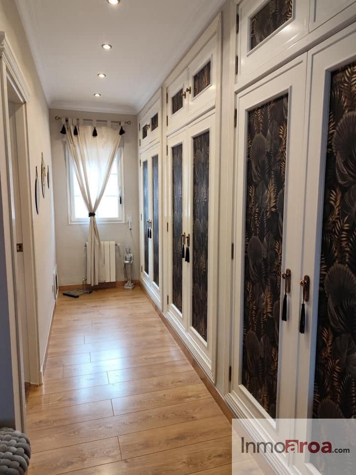 4 soveværelse Villa til salg i Serra med swimmingpool garage - € 598.000 (Ref: 9431152)