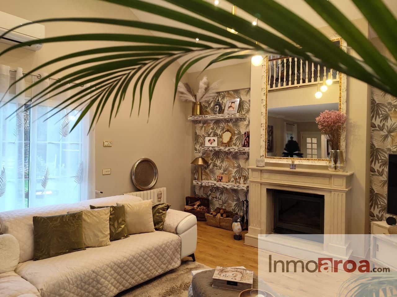 4 soveværelse Villa til salg i Serra med swimmingpool garage - € 598.000 (Ref: 9431152)