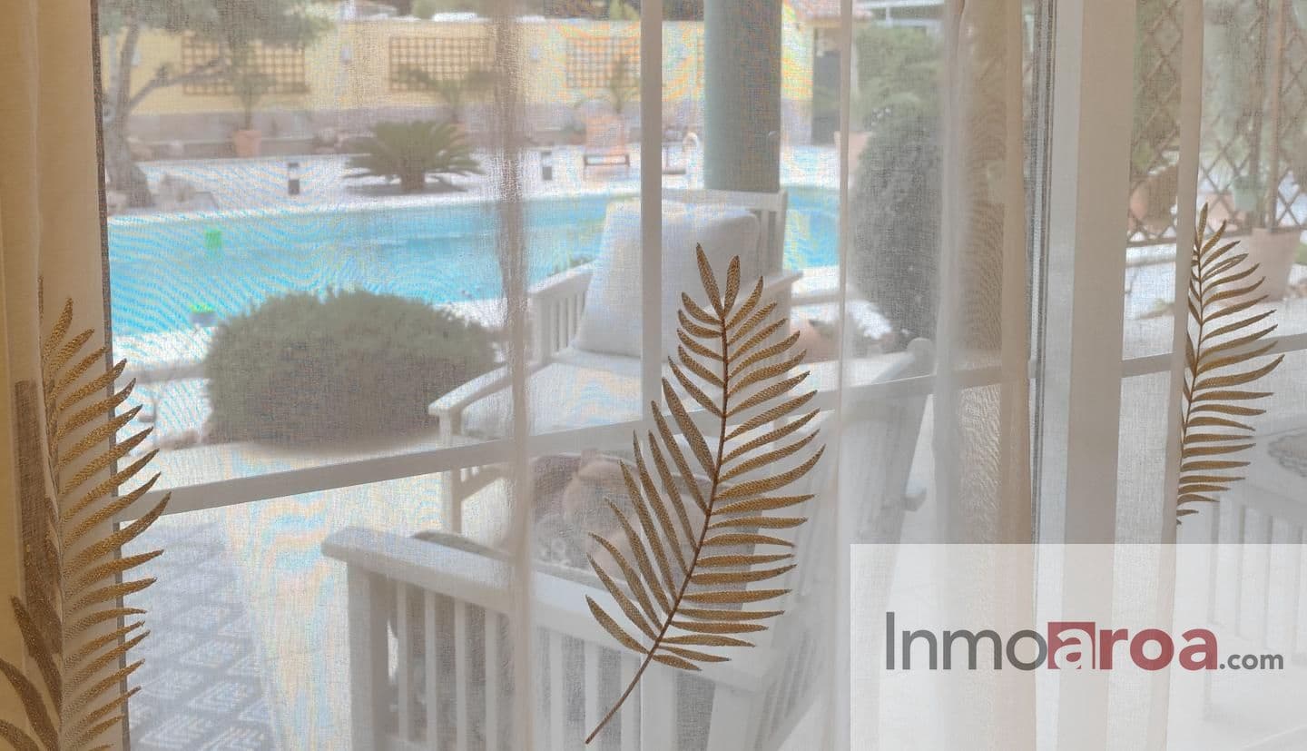 4 soveværelse Villa til salg i Serra med swimmingpool garage - € 598.000 (Ref: 9431152)