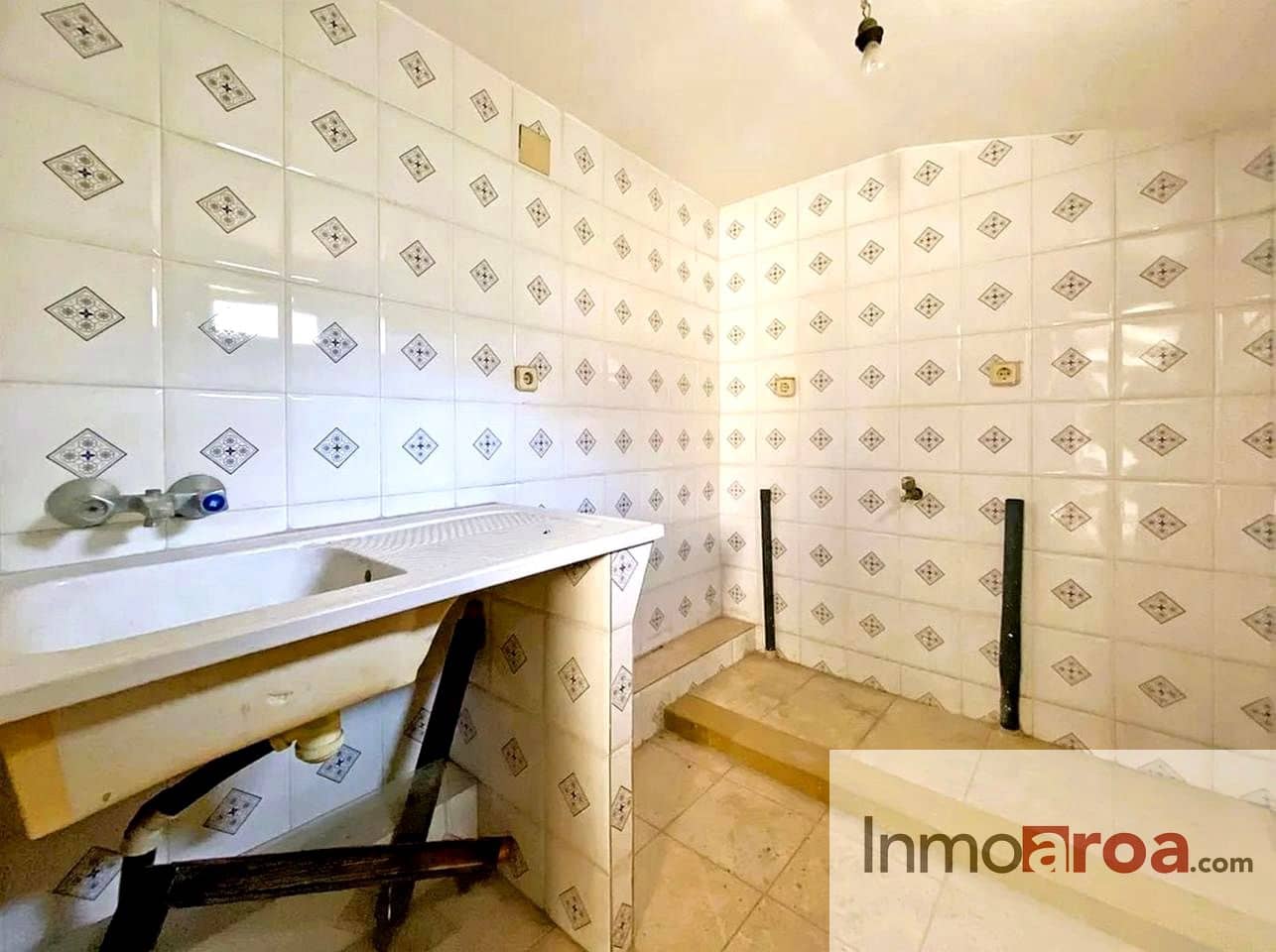7 bedroom Flat for sale in Beniganim - € 79,500 (Ref: 9438086)