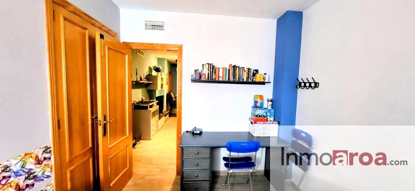 3 makuuhuone Asunto myytävänä paikassa Xeraco mukana 
autotalli - 345 000 € (Ref: 9438088)