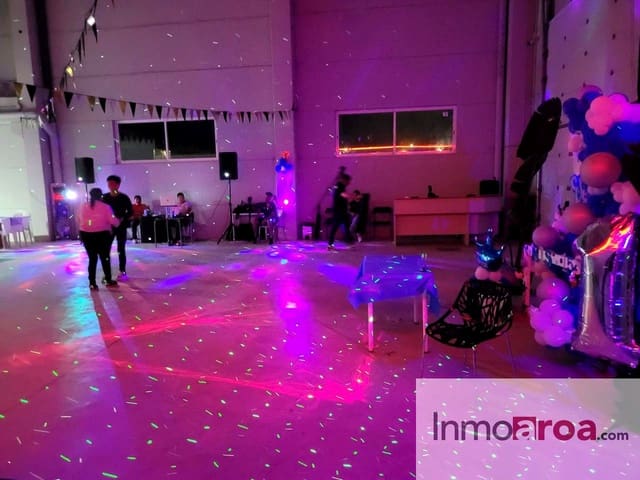 3 camera da letto Commerciale in vendita in Montroy - 350.000 € (Rif: 9446933)