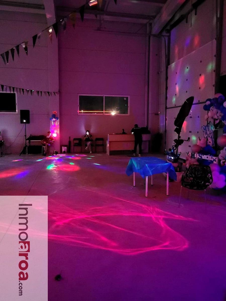 3 camera da letto Commerciale in vendita in Montroy - 350.000 € (Rif: 9446933)