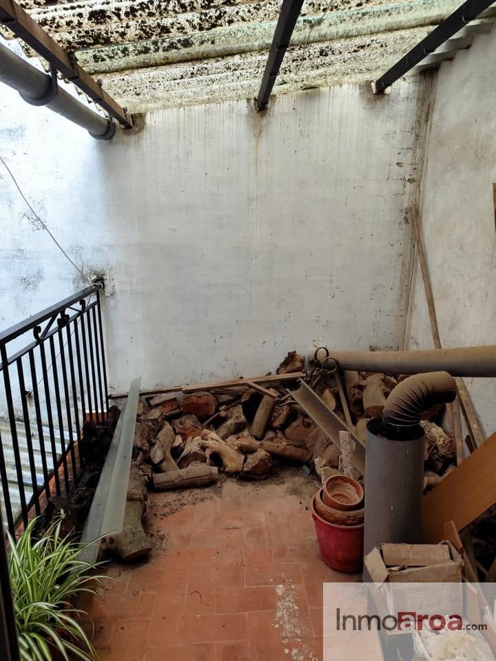 4 makuuhuone Huvila myytävänä paikassa Gatova - 90 000 € (Ref: 9467914)