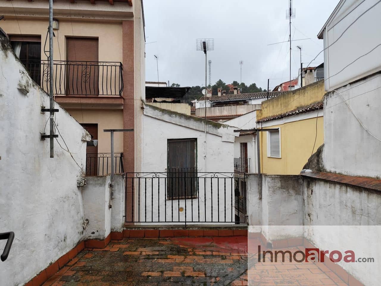 4 makuuhuone Huvila myytävänä paikassa Gatova - 90 000 € (Ref: 9467914)