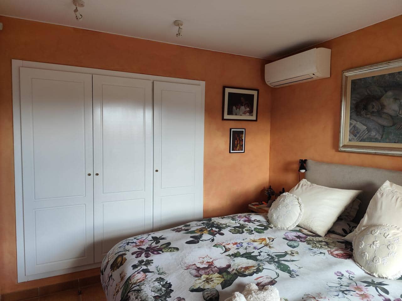 4 bedroom Villa for sale in Navata with pool garage - € 435,000 (Ref: 9498128)