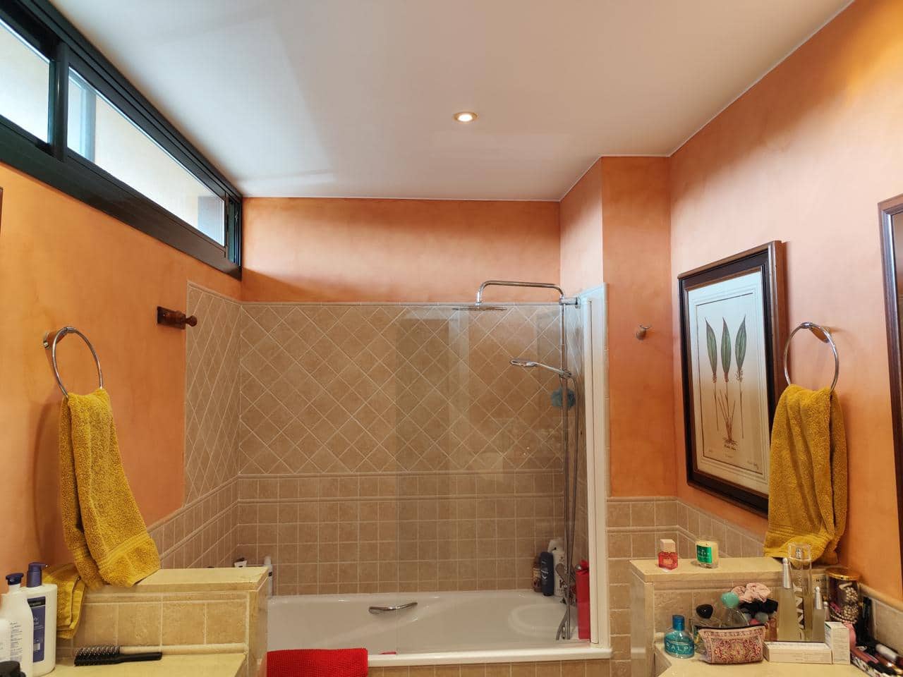 4 bedroom Villa for sale in Navata with pool garage - € 435,000 (Ref: 9498128)