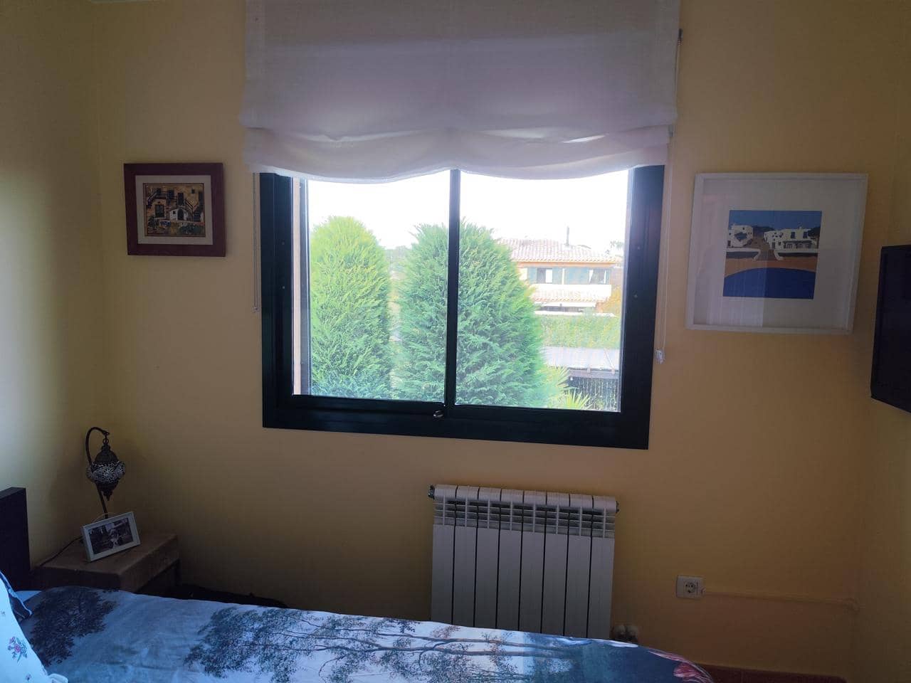 4 bedroom Villa for sale in Navata with pool garage - € 435,000 (Ref: 9498128)