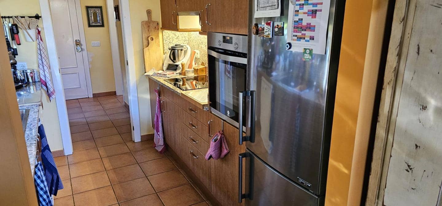 4 bedroom Villa for sale in Navata with pool garage - € 435,000 (Ref: 9498128)