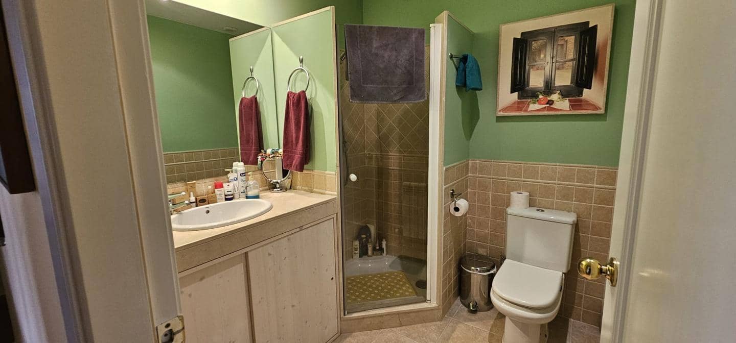 4 bedroom Villa for sale in Navata with pool garage - € 435,000 (Ref: 9498128)