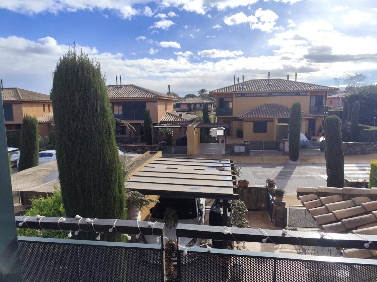 4 bedroom Villa for sale in Navata with pool garage - € 435,000 (Ref: 9498128)