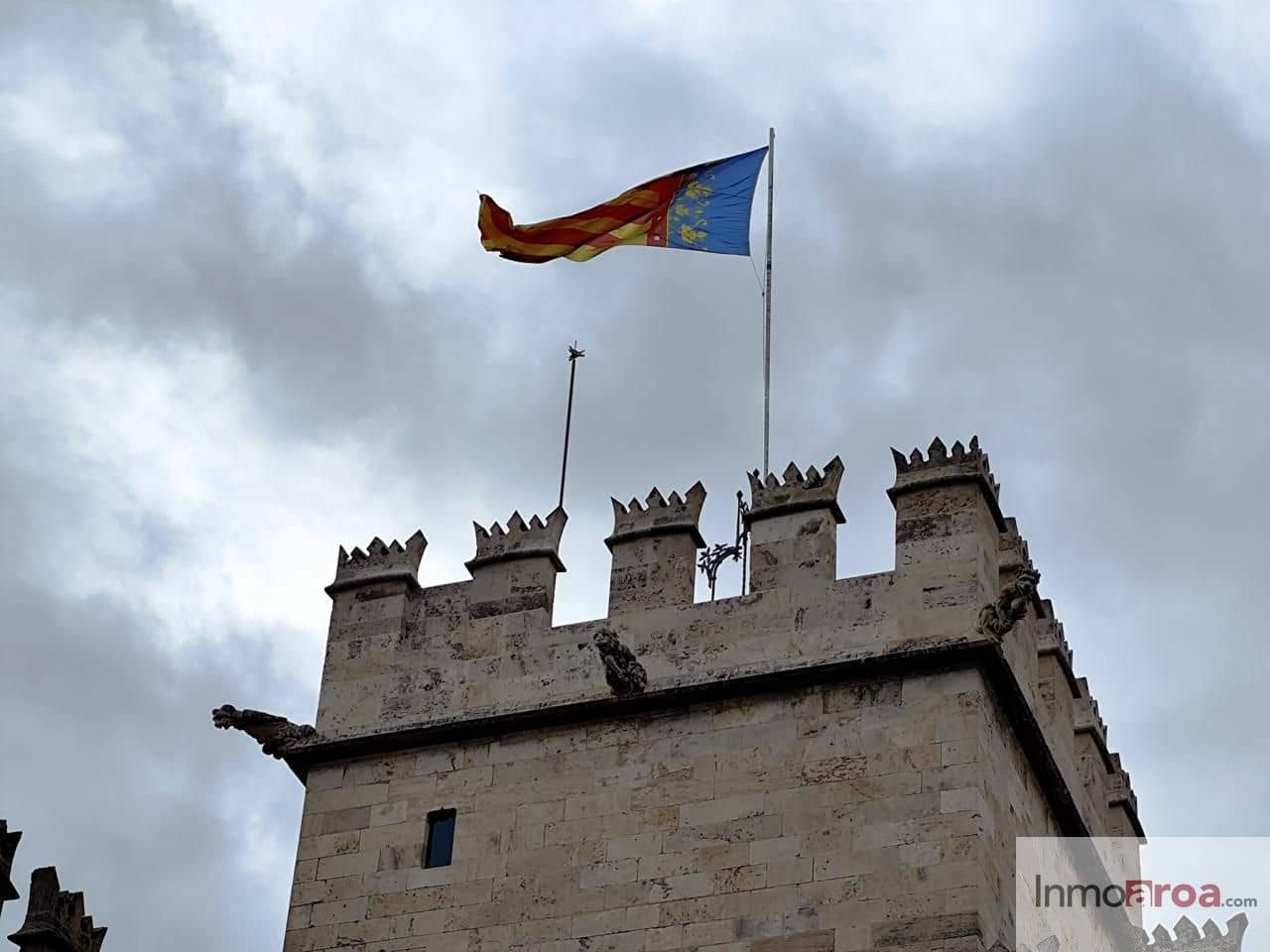 1 slaapkamer Flat te koop in Valencia stad - € 270.000 (Ref: 9558576)