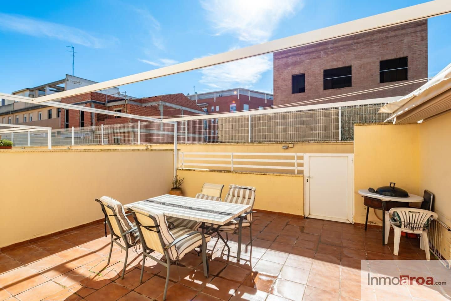 4 makuuhuone Huvila myytävänä paikassa Betera mukana 
autotalli - 440 000 € (Ref: 9587992)