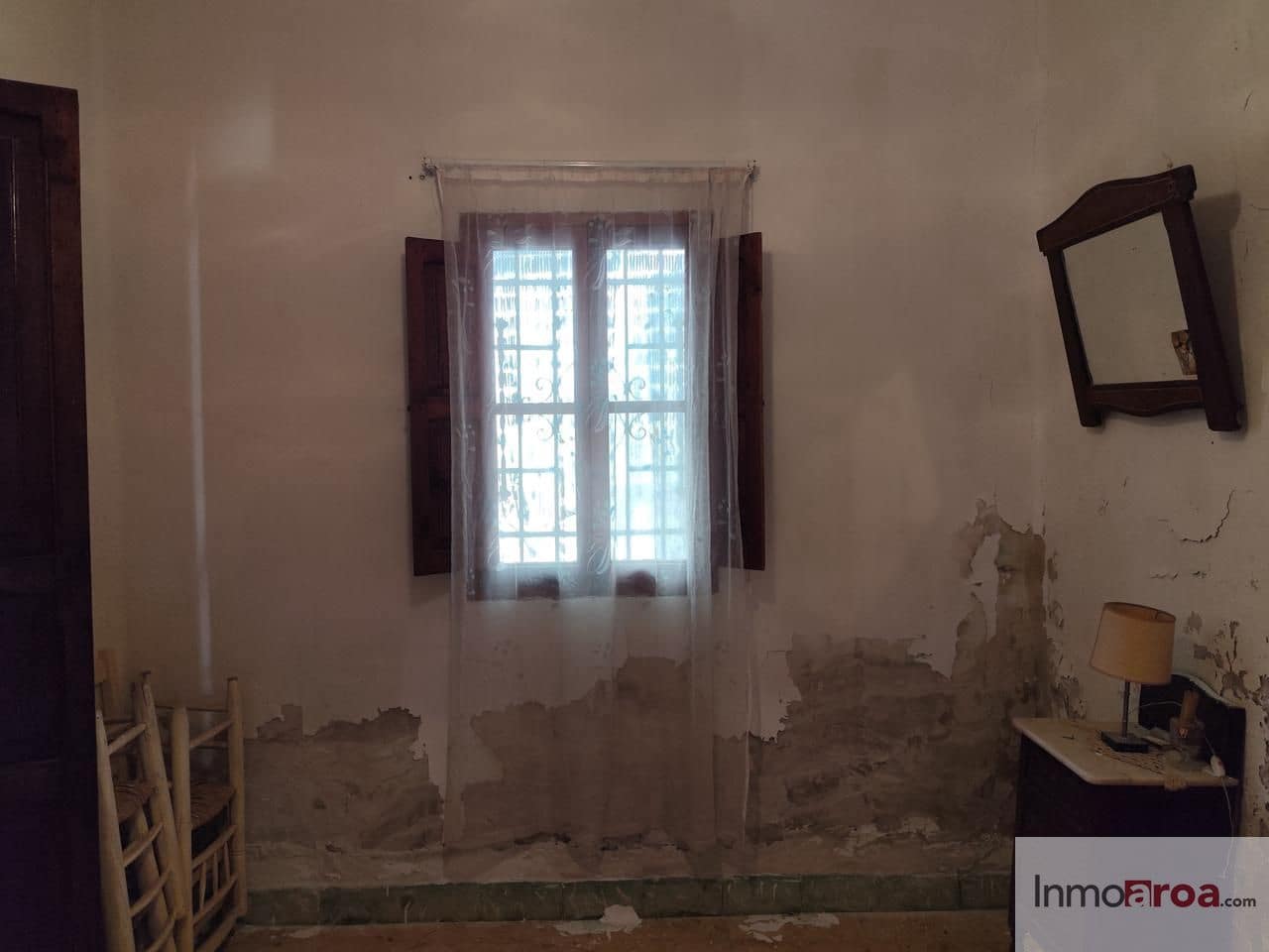 6 bedroom Villa for sale in Gatova - € 105,000 (Ref: 9729792)