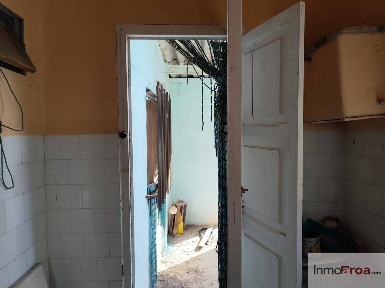 6 bedroom Villa for sale in Gatova - € 105,000 (Ref: 9729792)