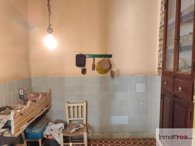 6 bedroom Villa for sale in Gatova - € 105,000 (Ref: 9729792)