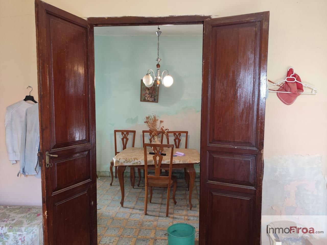 6 bedroom Villa for sale in Gatova - € 105,000 (Ref: 9729792)