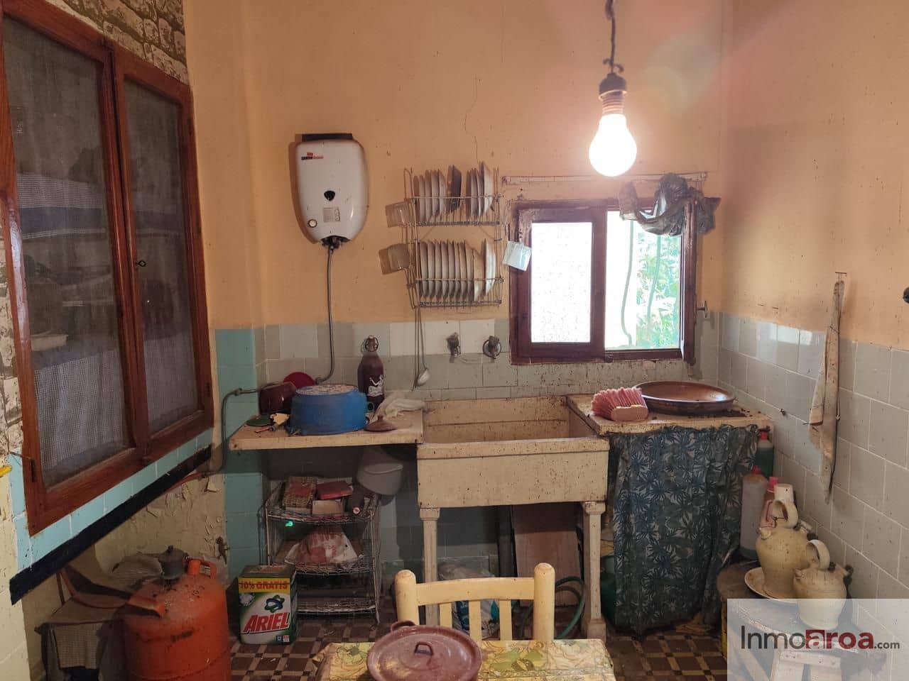 6 bedroom Villa for sale in Gatova - € 105,000 (Ref: 9729792)