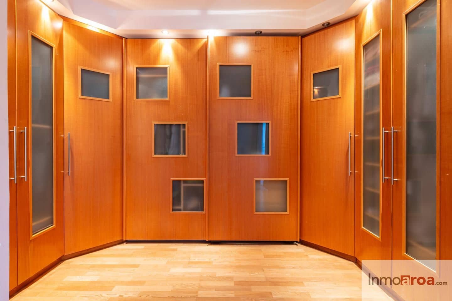 4 bedroom Villa for sale in Betera with pool garage - € 475,000 (Ref: 9734098)