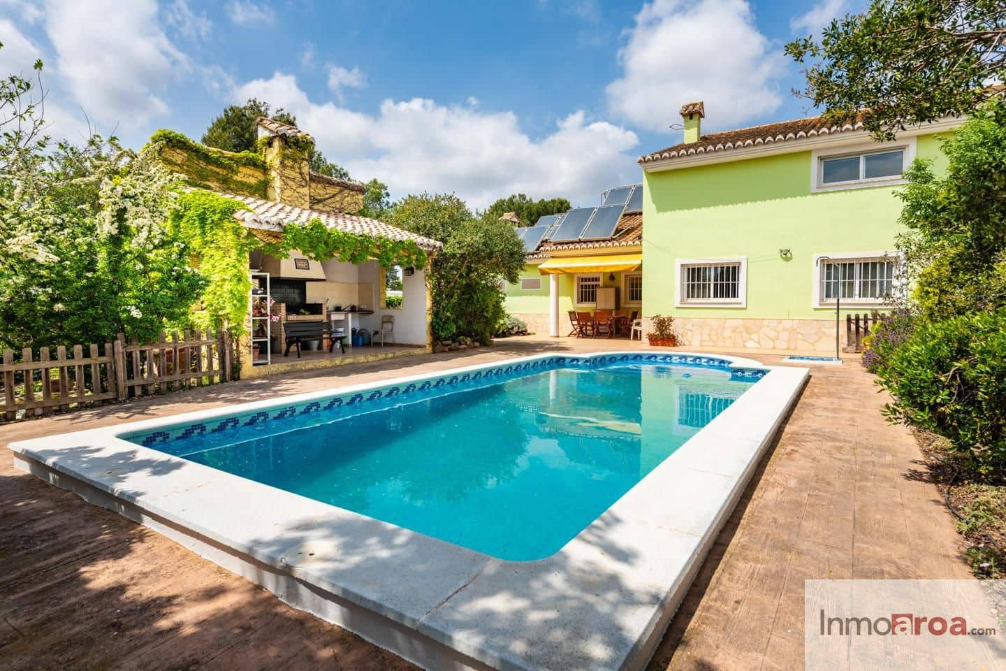 Chalet de 4 habitaciones en Bétera en venta con piscina garaje - 650.000 € (Ref: 9798395)