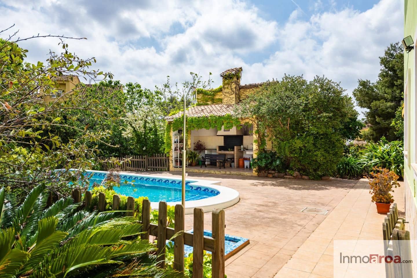 Chalet de 4 habitaciones en Bétera en venta con piscina garaje - 650.000 € (Ref: 9798395)