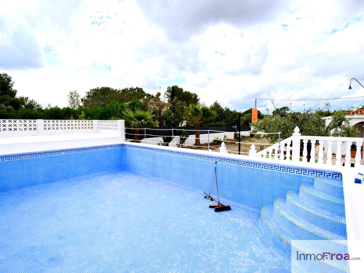 3 soveværelse Villa til salg i Betera med swimmingpool - € 350.000 (Ref: 9821528)