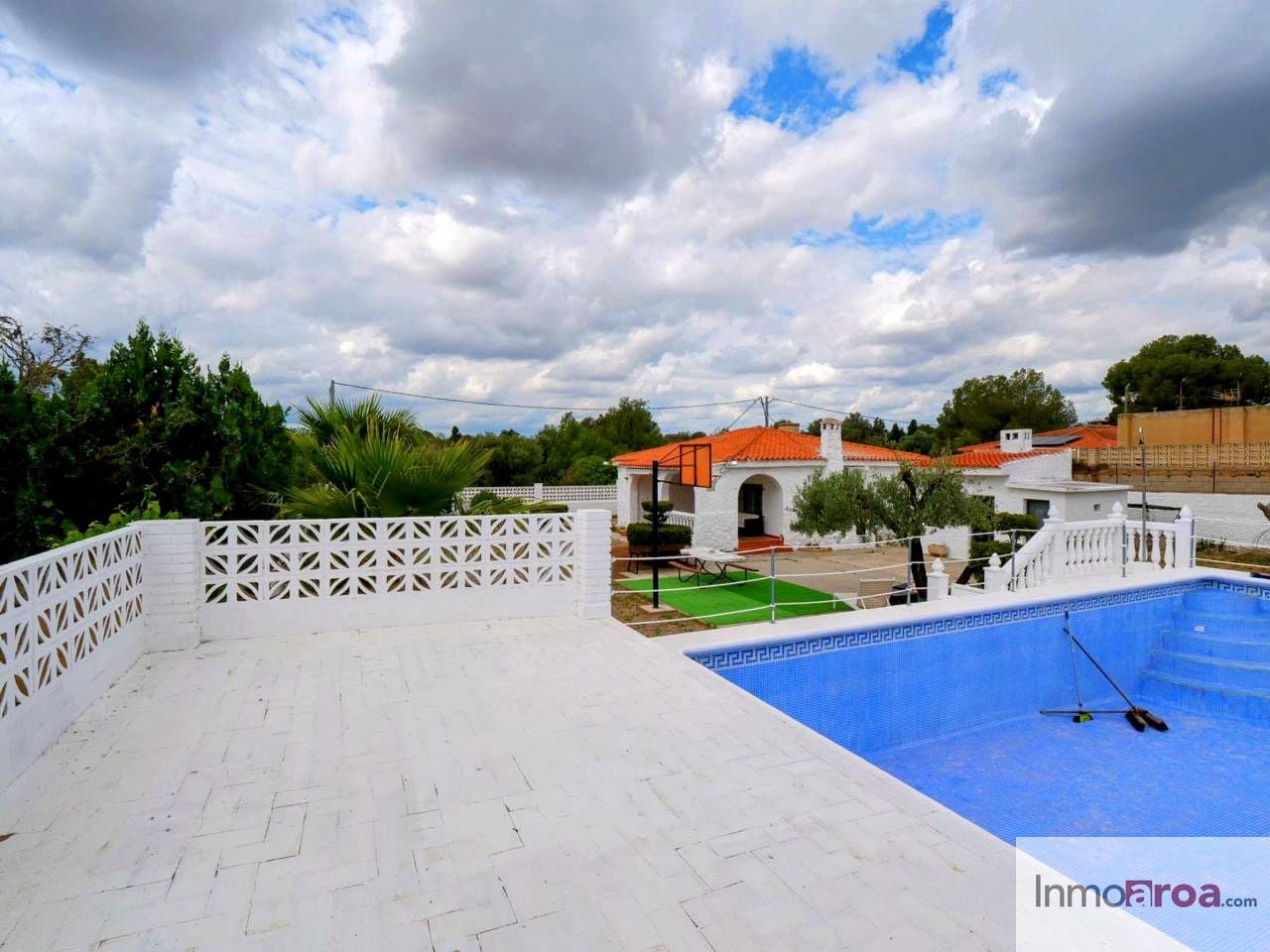 3 soveværelse Villa til salg i Betera med swimmingpool - € 350.000 (Ref: 9821528)