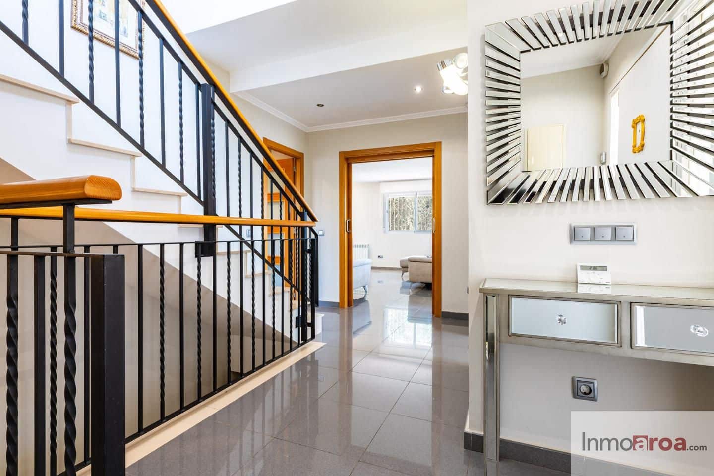 4 soveværelse Villa til salg i Betera med swimmingpool garage - € 590.000 (Ref: 9825826)