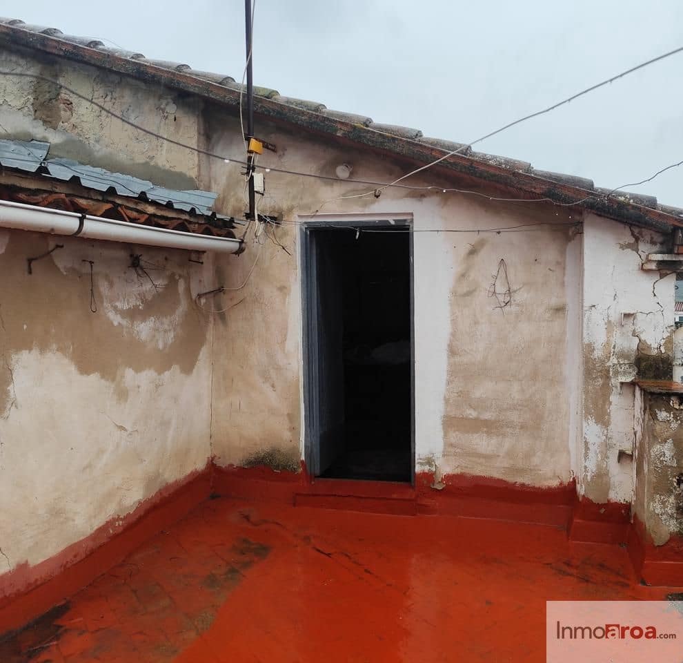 5 bedroom Villa for sale in Gatova with garage - € 80,000 (Ref: 9826140)