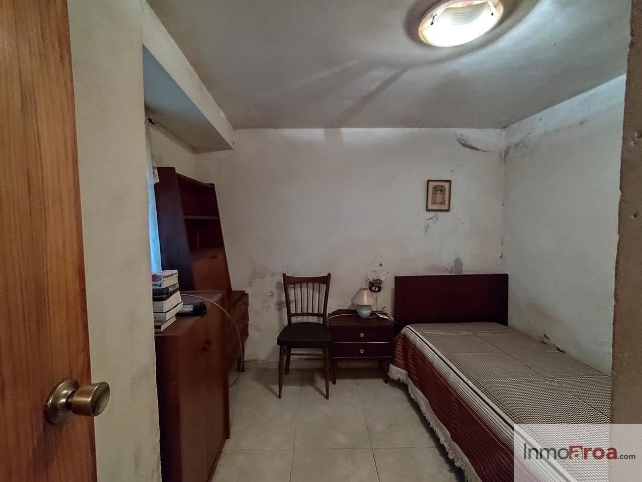 5 bedroom Villa for sale in Gatova with garage - € 80,000 (Ref: 9826140)
