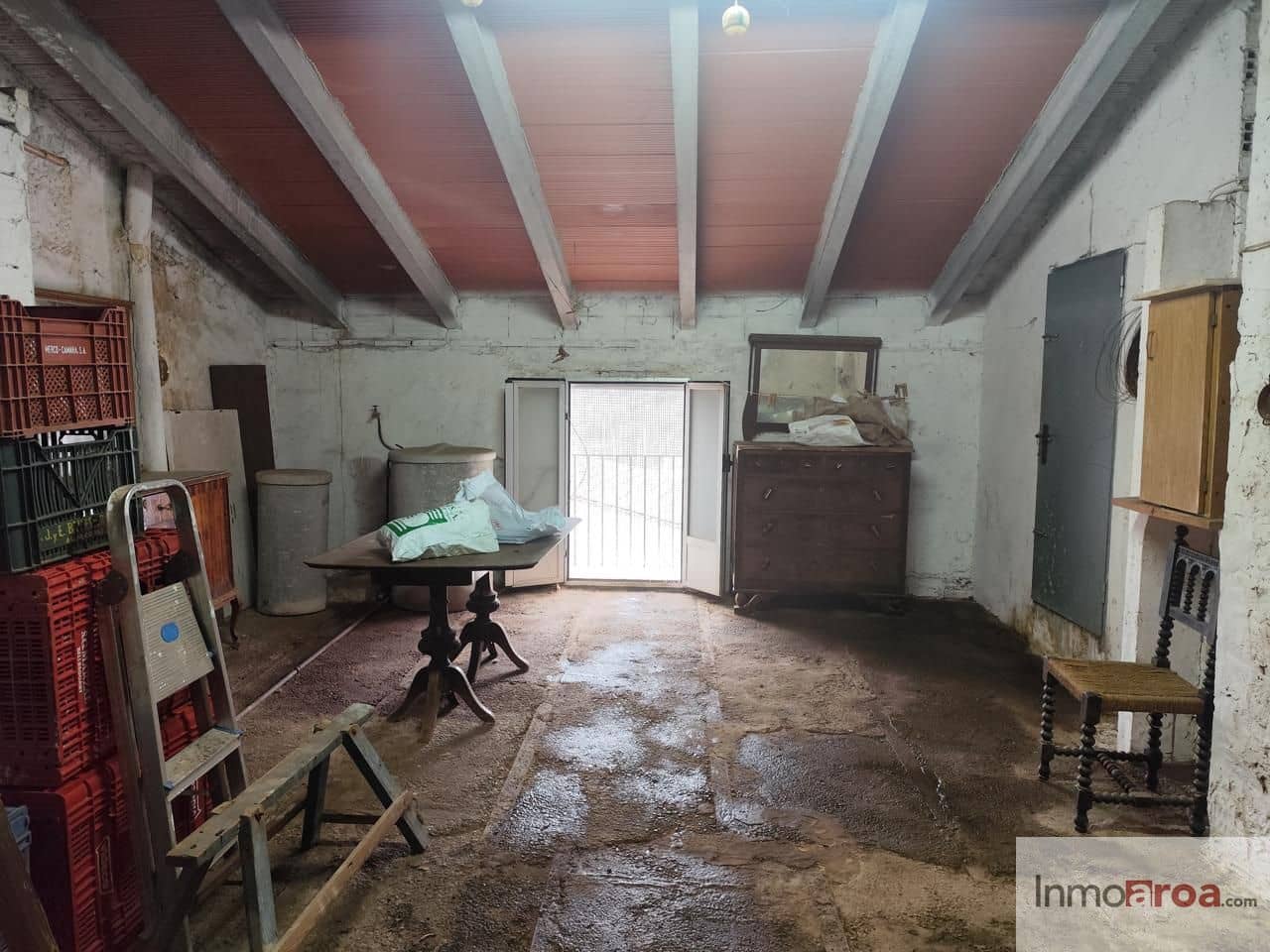5 bedroom Villa for sale in Gatova with garage - € 80,000 (Ref: 9826140)